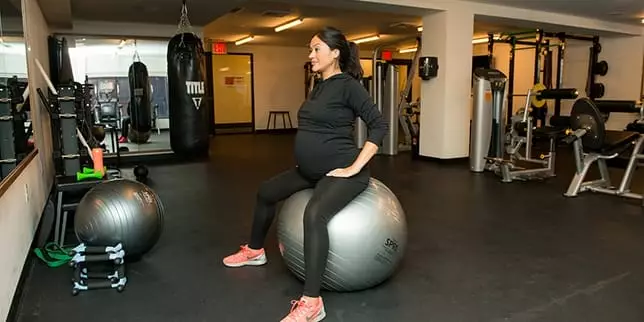 Managing Hip Pain During Pregnancy: Effective Exercises and Strategies